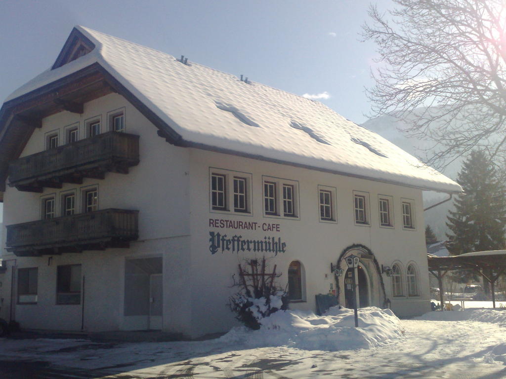 Landgasthof Pfeffermuehle Kotschach-Mauthen Luaran gambar