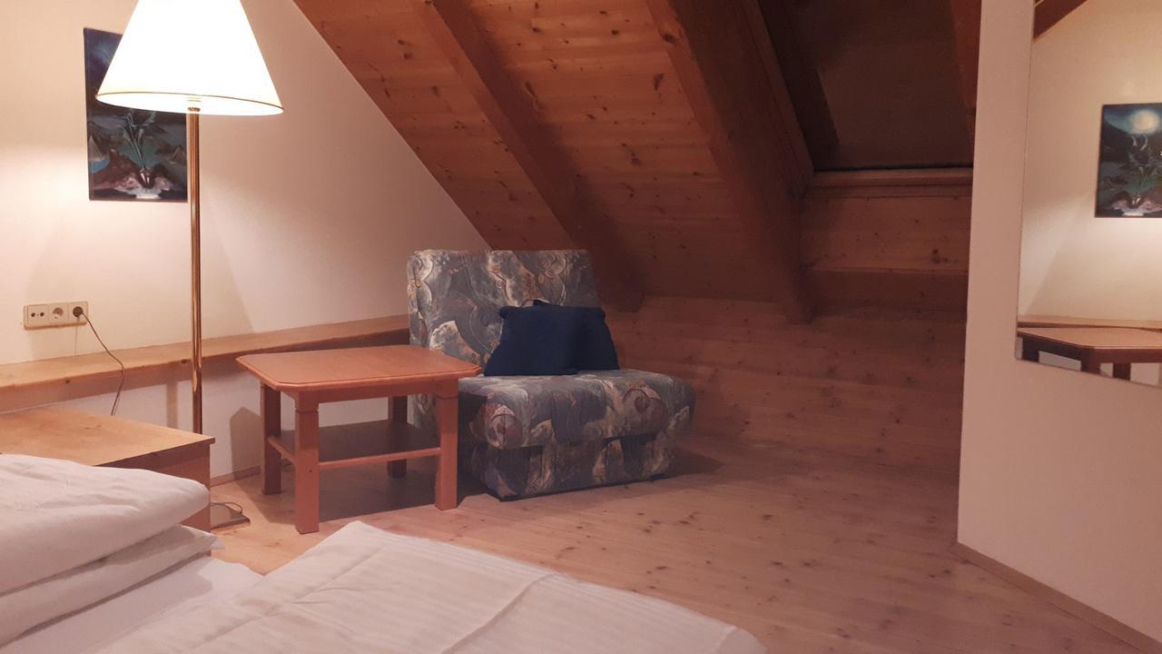 Landgasthof Pfeffermuehle Kotschach-Mauthen Luaran gambar