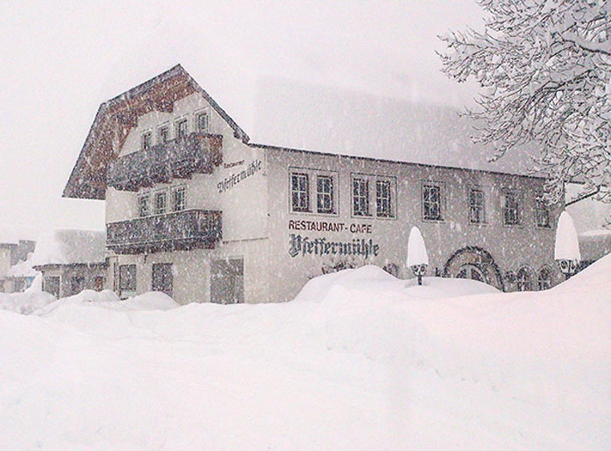 Landgasthof Pfeffermuehle Kotschach-Mauthen Luaran gambar