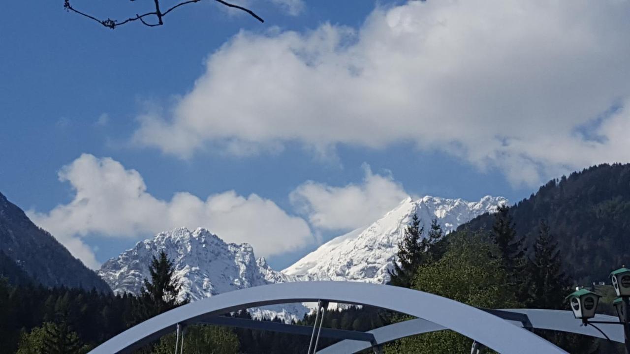 Landgasthof Pfeffermuehle Kotschach-Mauthen Luaran gambar